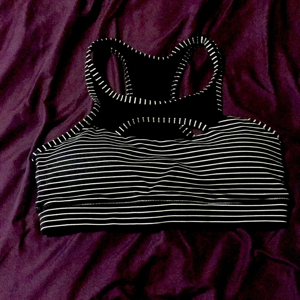 Black and white striped sports bra women’s medium
